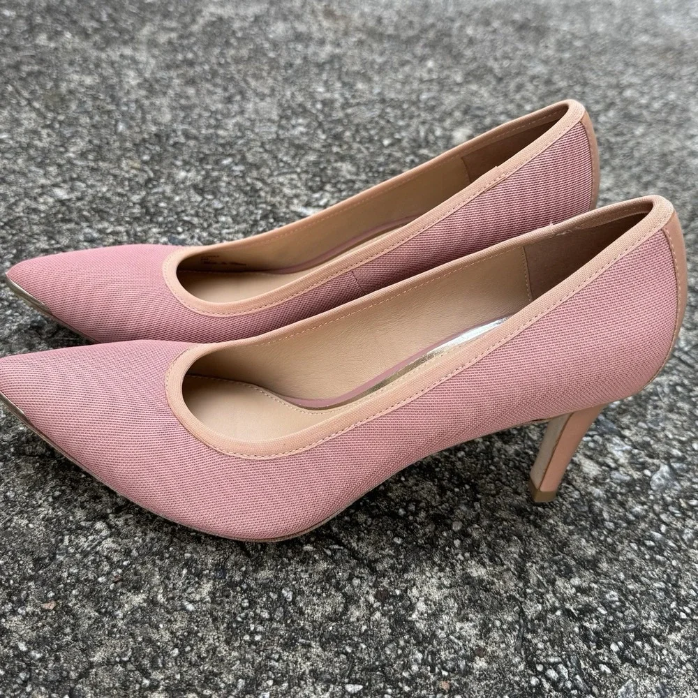Donald Pliner Pump Women's‎ Sz 8 M Ezraa Dusty Rose Pointed Toe W/ Metallic Cap